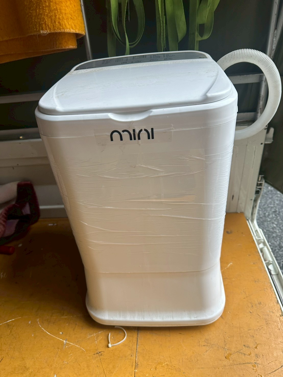 miniwashingmachine001-wh