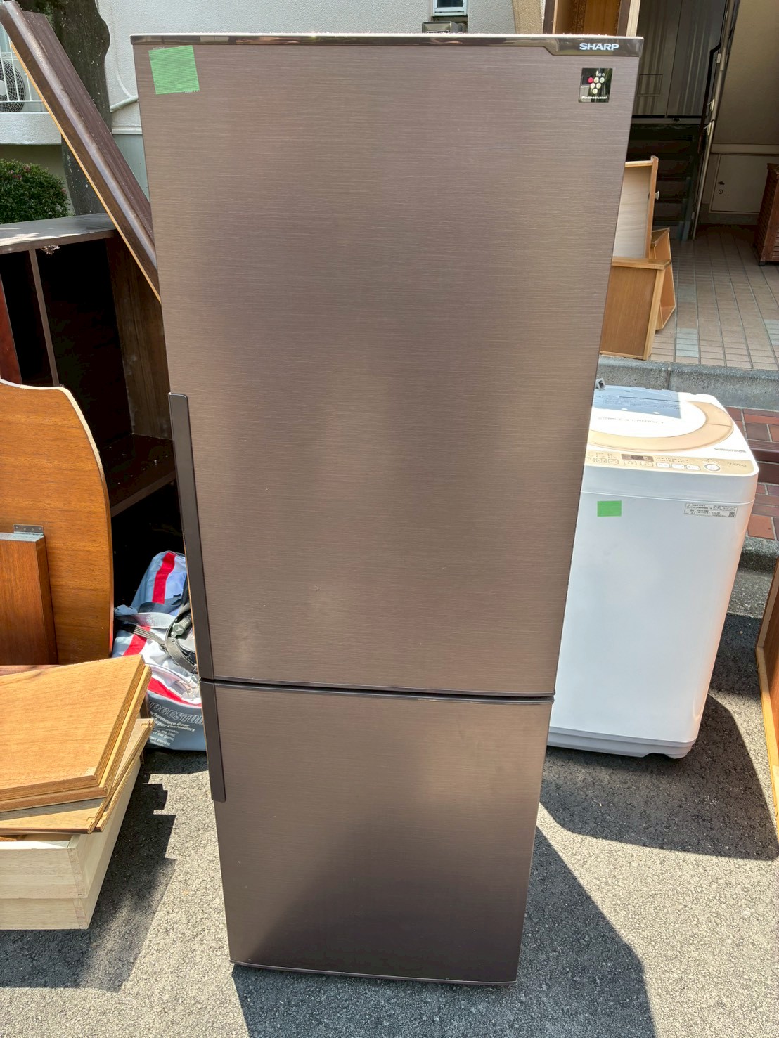 埼玉県川口市にてSHARP SJ-PD27C-T 冷凍冷蔵庫を不用品買取 ブラウン